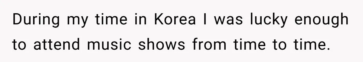 A Latina Kpop Fan Quietly Outsmarted a Rude Girl in Line by Speaking Korean