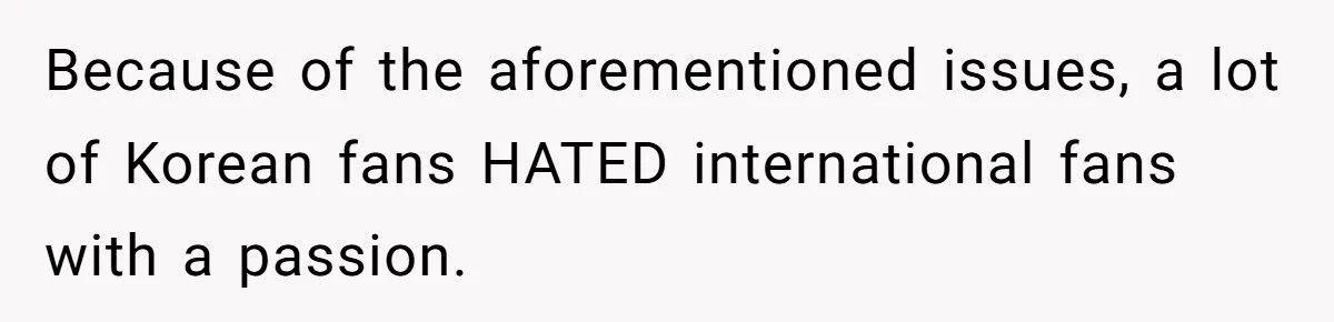 A Latina Kpop Fan Quietly Outsmarted a Rude Girl in Line by Speaking Korean