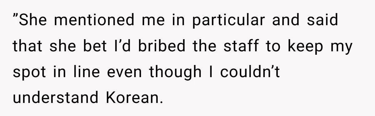 A Latina Kpop Fan Quietly Outsmarted a Rude Girl in Line by Speaking Korean