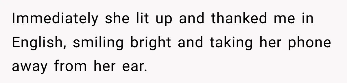 A Latina Kpop Fan Quietly Outsmarted a Rude Girl in Line by Speaking Korean