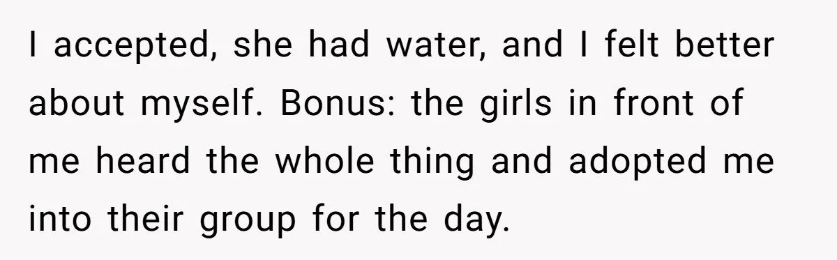 A Latina Kpop Fan Quietly Outsmarted a Rude Girl in Line by Speaking Korean
