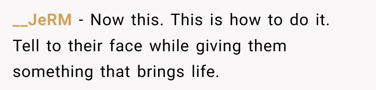 A Latina Kpop Fan Quietly Outsmarted a Rude Girl in Line by Speaking Korean