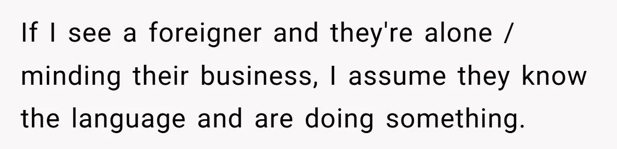 A Latina Kpop Fan Quietly Outsmarted a Rude Girl in Line by Speaking Korean