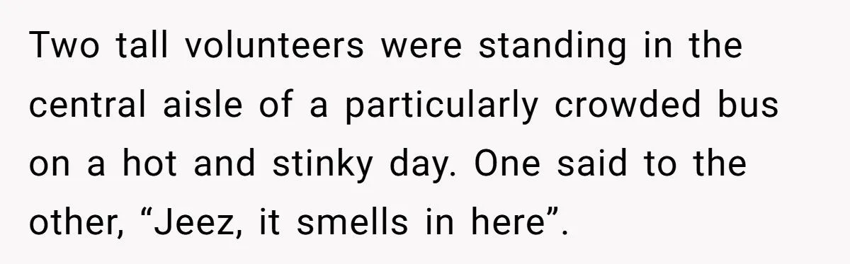 A Latina Kpop Fan Quietly Outsmarted a Rude Girl in Line by Speaking Korean