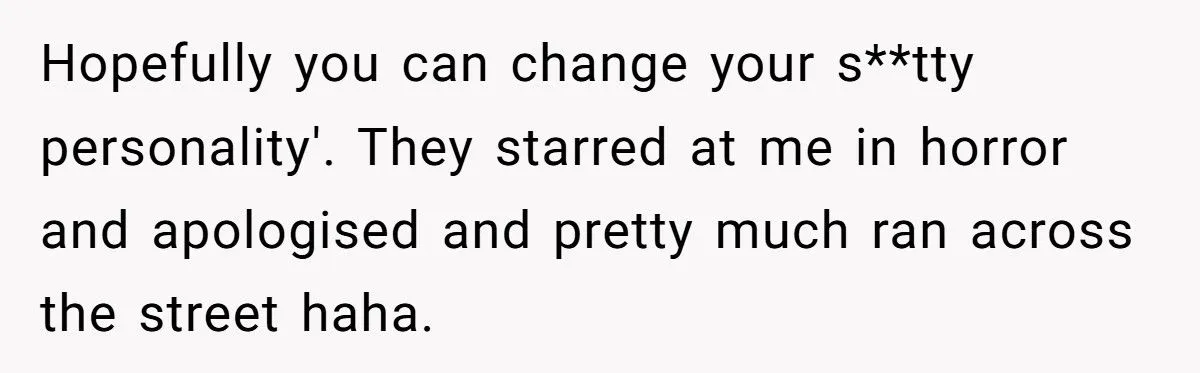 A Latina Kpop Fan Quietly Outsmarted a Rude Girl in Line by Speaking Korean