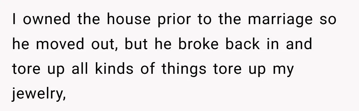 Divorcing Wife Outsmarts Her Ex’s Scheme to Have Her Jailed - Leaves Him Fuming With a Box of Junk Instead