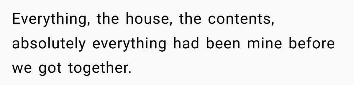 Divorcing Wife Outsmarts Her Ex’s Scheme to Have Her Jailed - Leaves Him Fuming With a Box of Junk Instead