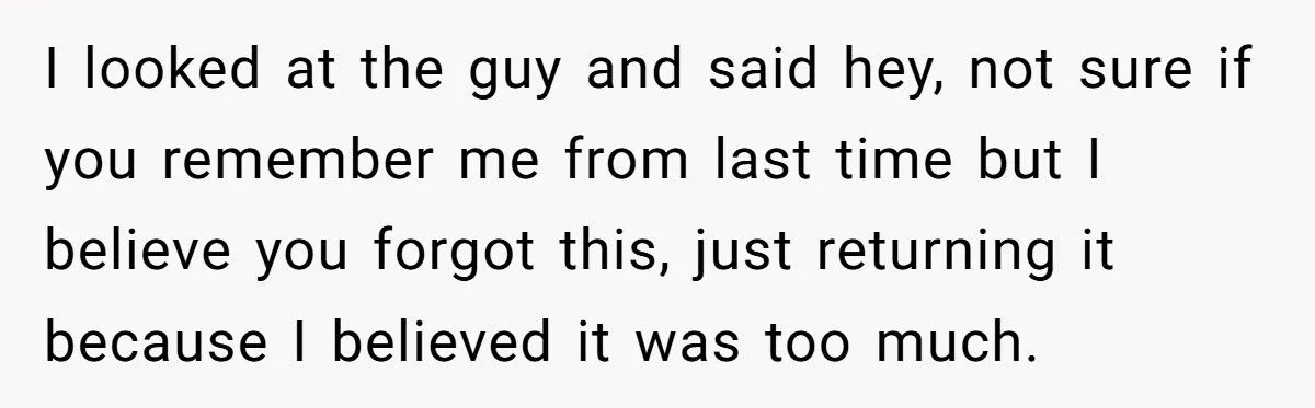 The Customer Who Tried to Impress a Date With a Fake $100 - and Got Publicly Humiliated by the Server He Tricked”