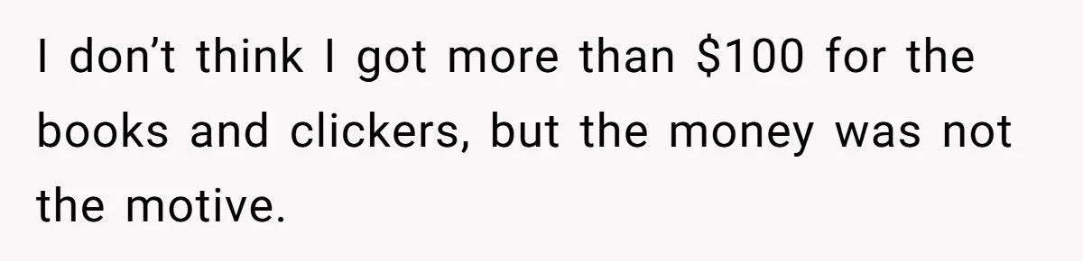 College Student Sells Roommate’s Books After Food Theft