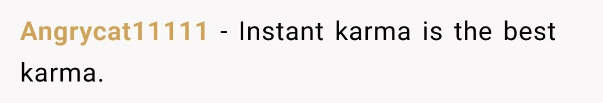 Supermarket Karen Forgot Her Chicken - The Cashier Made Sure She’d Regret It