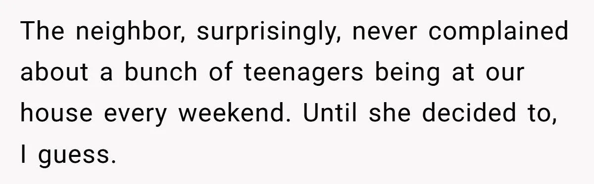 Nosy Neighbor Calls The Cops On A Movie Night, Dad’s Petty Revenge Steals The Show