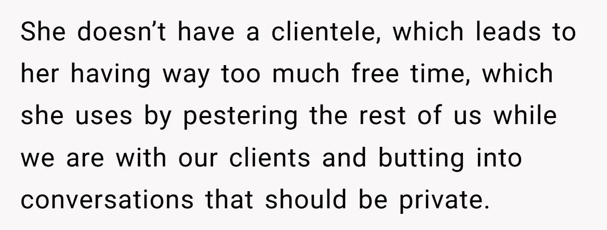 Hairdresser Funnels Problem Clients To Rival Stylist