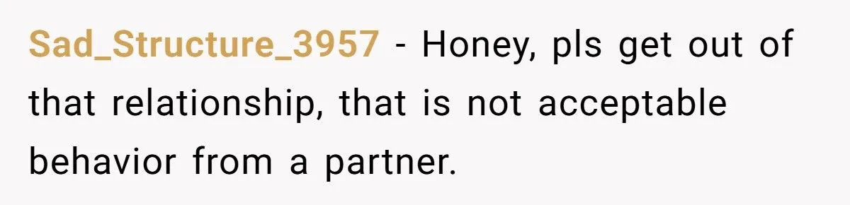 Her Boyfriend Told Her She’d ‘Deserve It’ If She Got Raped for Wearing a Revealing Outfit