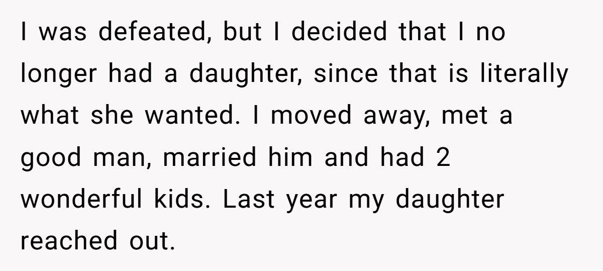 Mom Refuses To Let Estranged Daughter Spend Christmas With Her ‘New’ Family