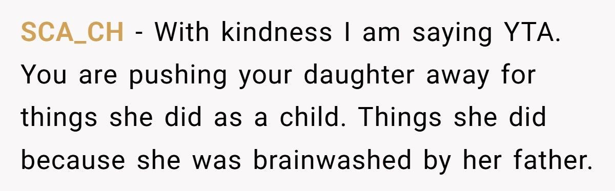 Mom Refuses To Let Estranged Daughter Spend Christmas With Her ‘New’ Family