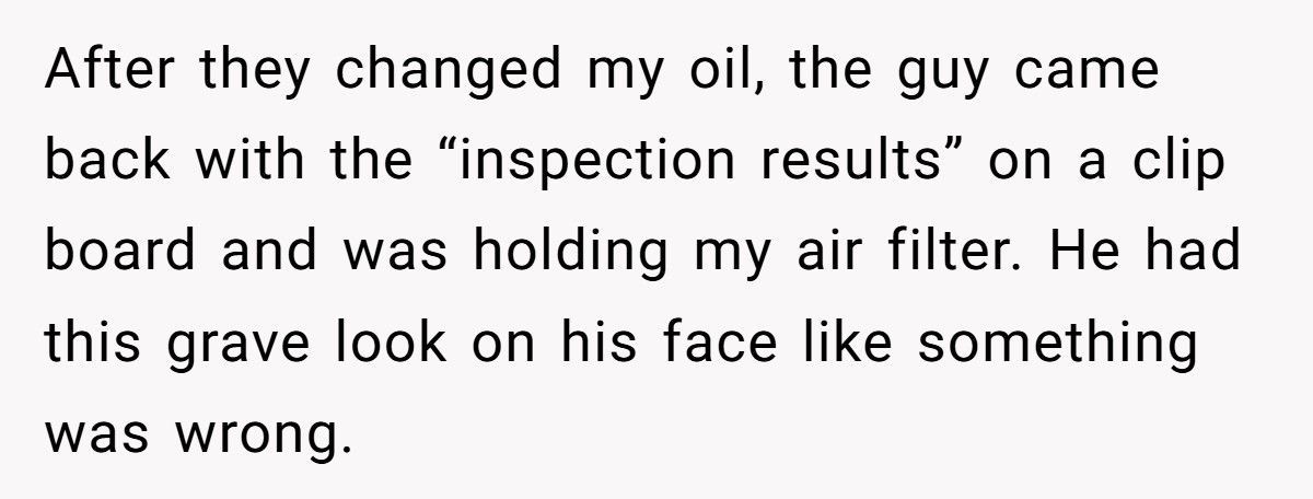 Mechanic Tries To Scam “Clueless” Girl, Gets Humiliated In Front Of Customers