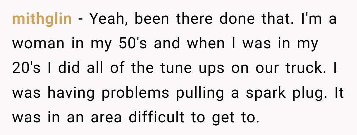 Mechanic Tries To Scam “Clueless” Girl, Gets Humiliated In Front Of Customers