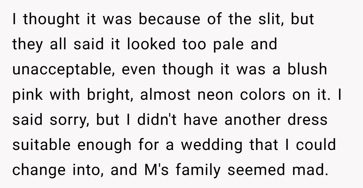 Bride’s Family Laughs As Guest Gets Wine Thrown On Her, She Walks Out And Takes Back $1,000 Gift