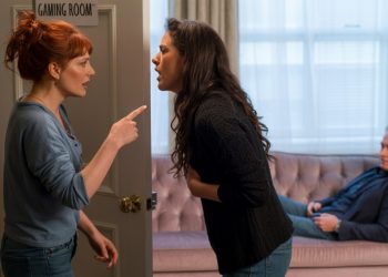 Woman Refuses To Give Up Gaming Room, Pregnant Sister Calls Her “Selfish” And Demands Master Suite Too