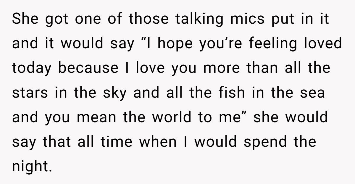 Woman Destroys Boyfriend’s LEGO Collection After He Throws Away Her Childhood Teddy Bear Woman Destroys Boyfriend’s LEGO Collection After He Throws Away Her Childhood Teddy Bear