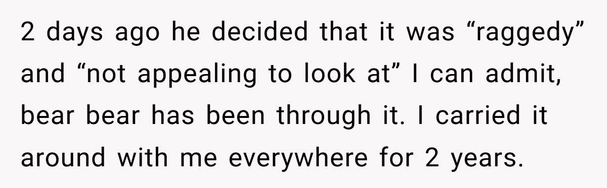 Woman Destroys Boyfriend’s LEGO Collection After He Throws Away Her Childhood Teddy Bear Woman Destroys Boyfriend’s LEGO Collection After He Throws Away Her Childhood Teddy Bear