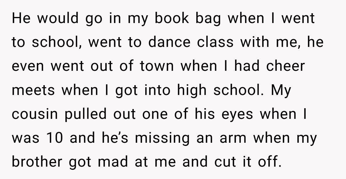 Woman Destroys Boyfriend’s LEGO Collection After He Throws Away Her Childhood Teddy Bear Woman Destroys Boyfriend’s LEGO Collection After He Throws Away Her Childhood Teddy Bear