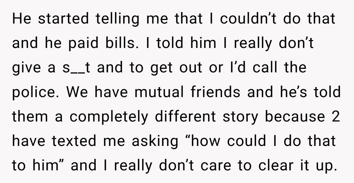 Woman Destroys Boyfriend’s LEGO Collection After He Throws Away Her Childhood Teddy Bear Woman Destroys Boyfriend’s LEGO Collection After He Throws Away Her Childhood Teddy Bear