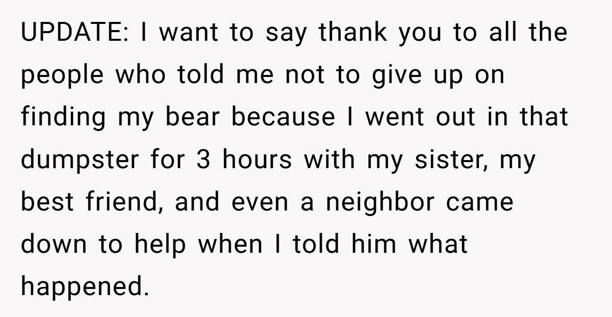 Woman Destroys Boyfriend’s LEGO Collection After He Throws Away Her Childhood Teddy Bear Woman Destroys Boyfriend’s LEGO Collection After He Throws Away Her Childhood Teddy Bear