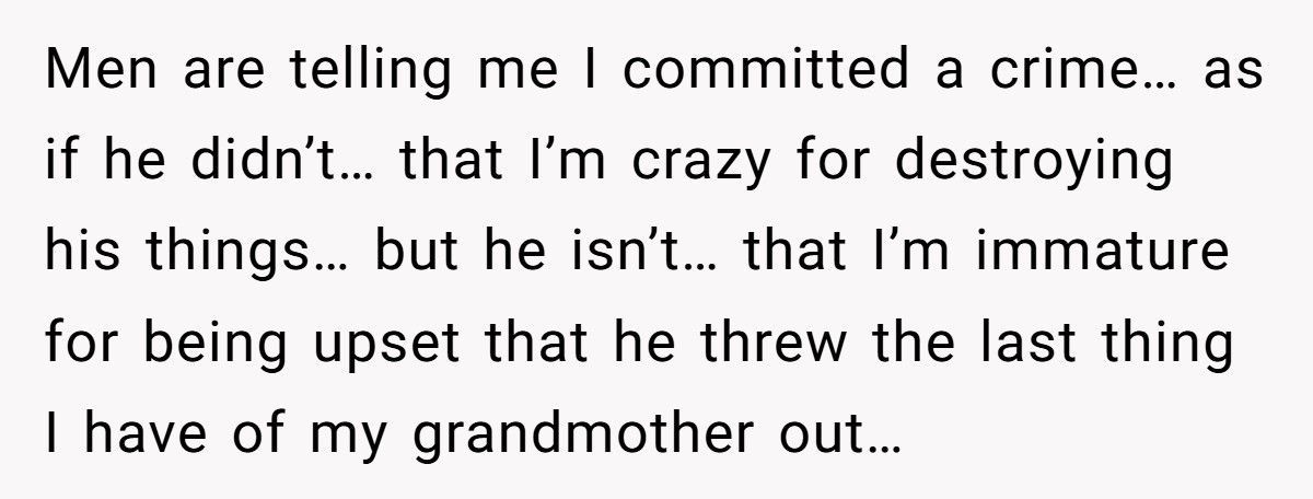 Woman Destroys Boyfriend’s LEGO Collection After He Throws Away Her Childhood Teddy Bear Woman Destroys Boyfriend’s LEGO Collection After He Throws Away Her Childhood Teddy Bear