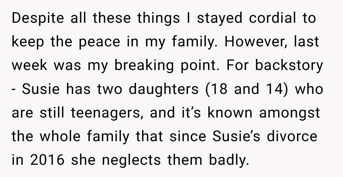 Woman Calls Out Aunt For Creeping On Her Fiancé, Outs Her As A Homewrecker At Family Party