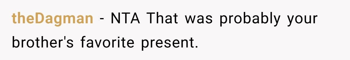 Woman Calls Out Aunt For Creeping On Her Fiancé, Outs Her As A Homewrecker At Family Party