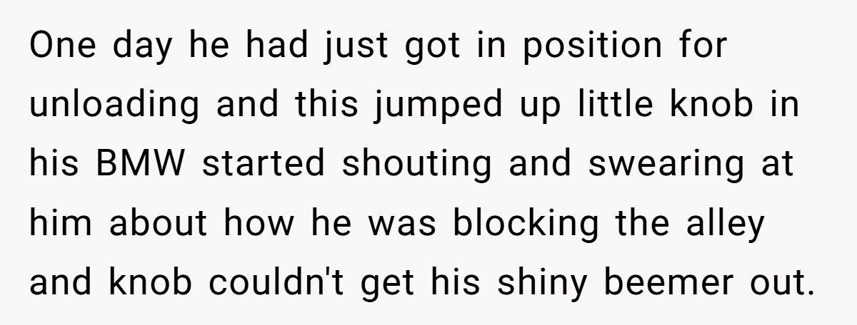 Guy Screams At Delivery Driver For “Blocking The Road”, Turns Out The Package Was His