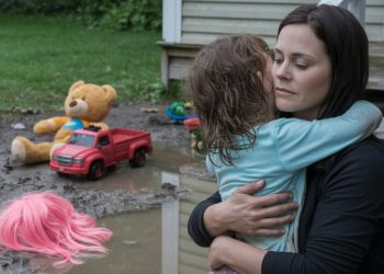 Mom Refuses To Make Daughter Apologize After She Pulled Her Cancer-Stricken Cousin’s Wig Off