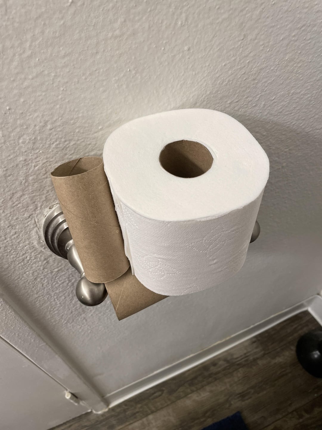 40 Photos That Prove Roommates Are The Real Test Of Human Endurance