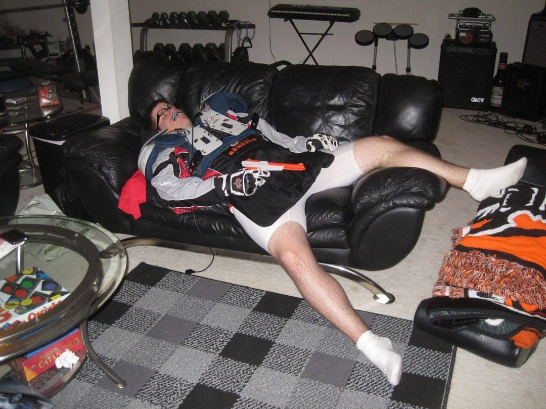 40 Photos That Prove Roommates Are The Real Test Of Human Endurance