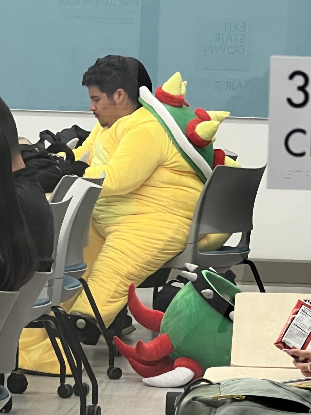 40 Photos That Prove Roommates Are The Real Test Of Human Endurance