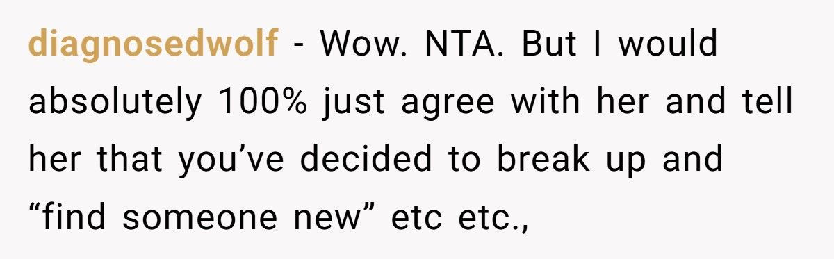 Woman’s Mom Secretly Marries Her Fiancé’s Dad, Then Told Her To Cancel The Wedding