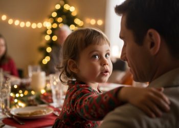 Mom Furious After Ex Gets Drunk At Family Christmas, Says He Wasn’t Responsible That Day