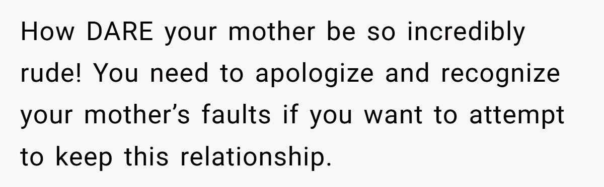 Girlfriend Hosts The Perfect Thanksgiving, Boyfriend’s Mom Calls It A Circus And He Just Sits There