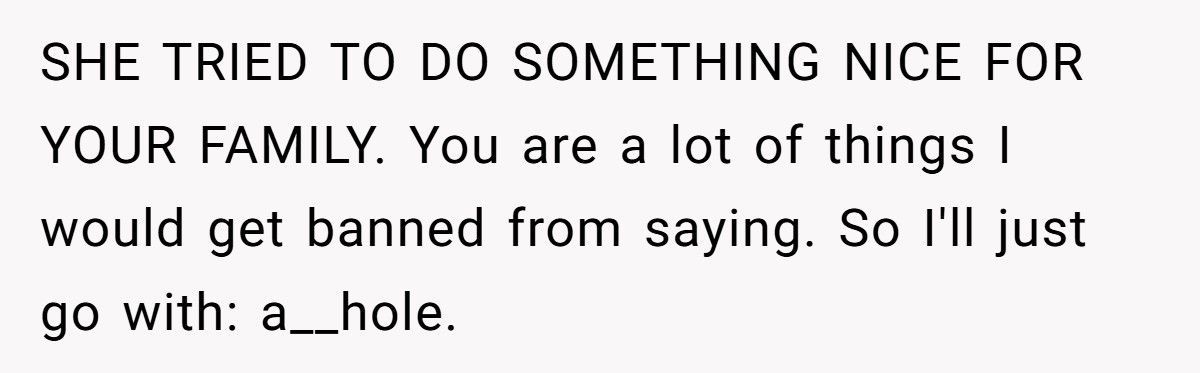 Girlfriend Hosts The Perfect Thanksgiving, Boyfriend’s Mom Calls It A Circus And He Just Sits There
