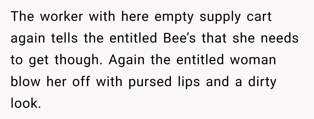 Entitled Shoppers Block A Worker, So A Bystander Teaches Them An Unforgettable Lesson
