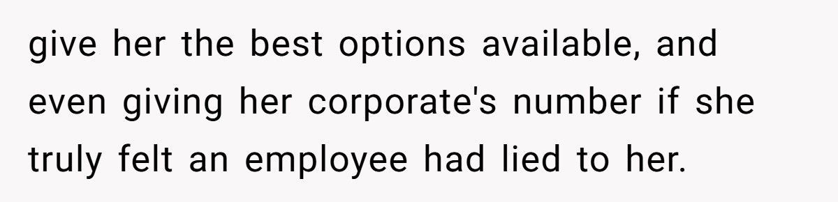 Entitled Shoppers Block A Worker, So A Bystander Teaches Them An Unforgettable Lesson