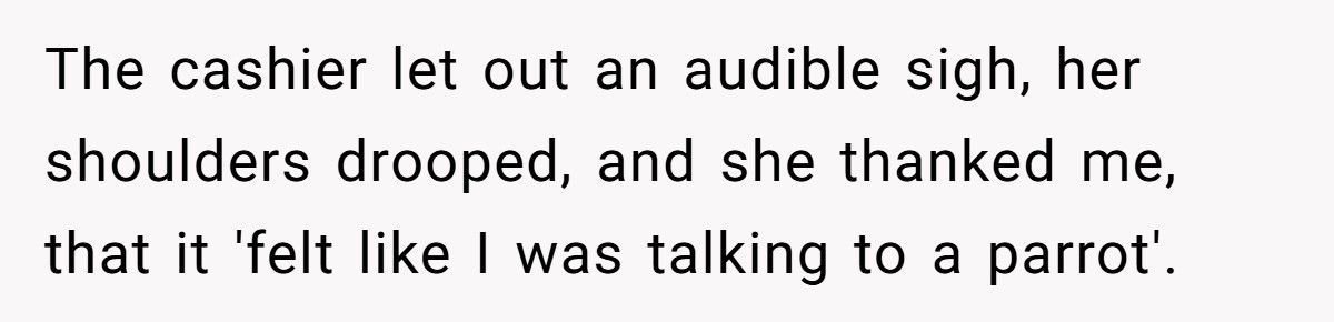 Entitled Shoppers Block A Worker, So A Bystander Teaches Them An Unforgettable Lesson