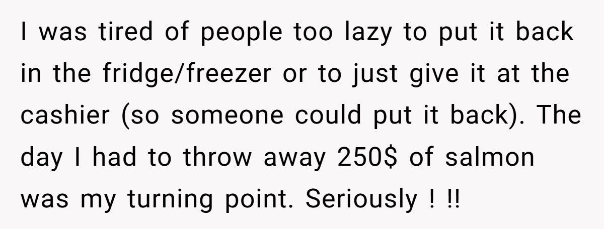 Entitled Shoppers Block A Worker, So A Bystander Teaches Them An Unforgettable Lesson