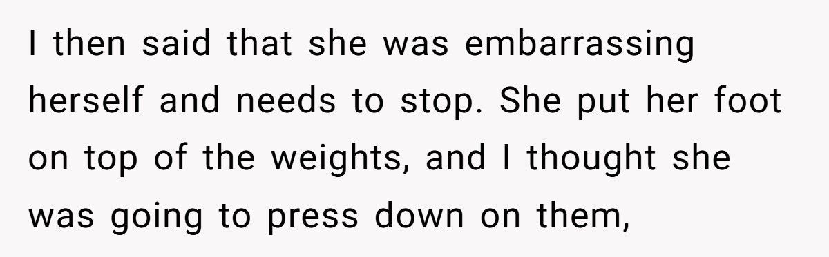 Guy Says He’s Not Interested, Woman At The Gym Keeps Showing Up In His Workout Routine