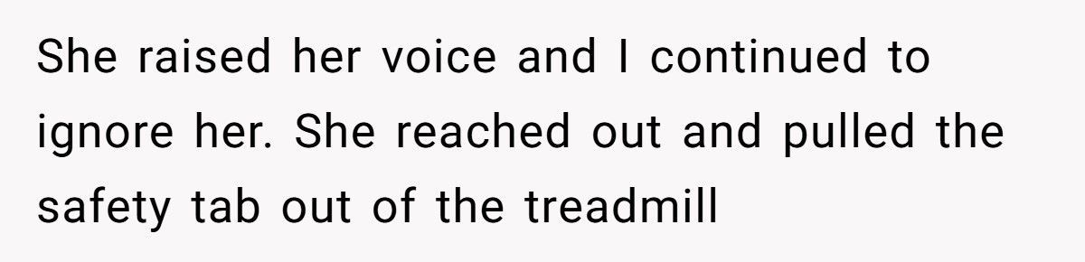 Guy Says He’s Not Interested, Woman At The Gym Keeps Showing Up In His Workout Routine
