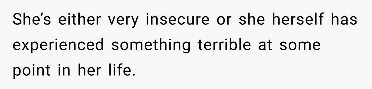 Woman Changes Clothes In Front Of Her Dad, His Girlfriend Calls It ‘Disturbing’