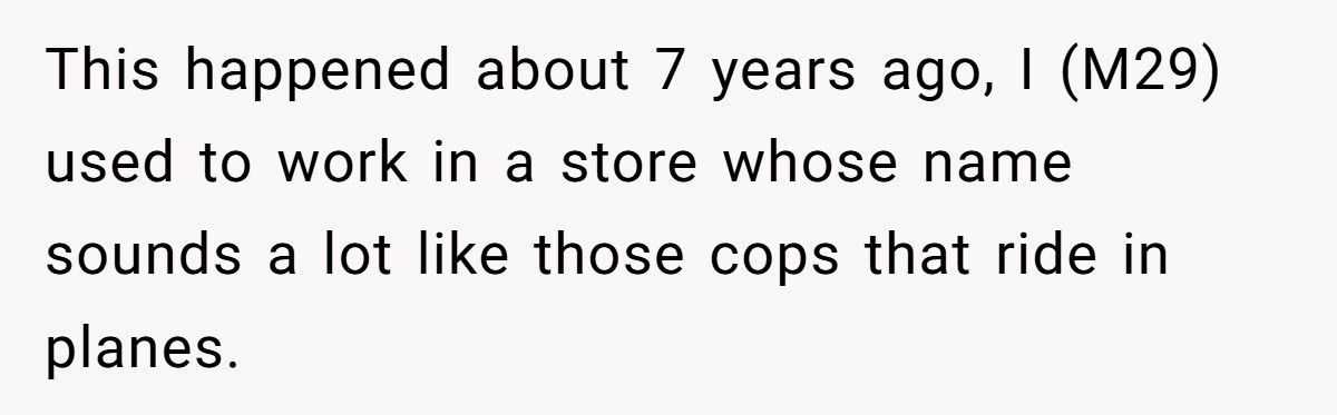 Customer Tried Paying With Fake Cash, Got Arrested Right After Telling The Cashier How To Do His Job