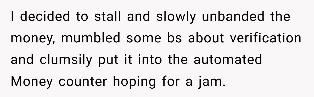 Customer Tried Paying With Fake Cash, Got Arrested Right After Telling The Cashier How To Do His Job