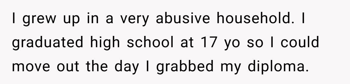 Woman Buys $100 Chair For Her Sister, Sister Accuses Her Of Calling Her Fat